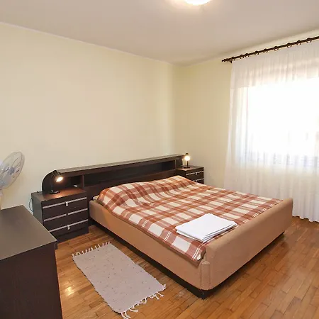 Celine 606 Apartment Pjescana Uvala